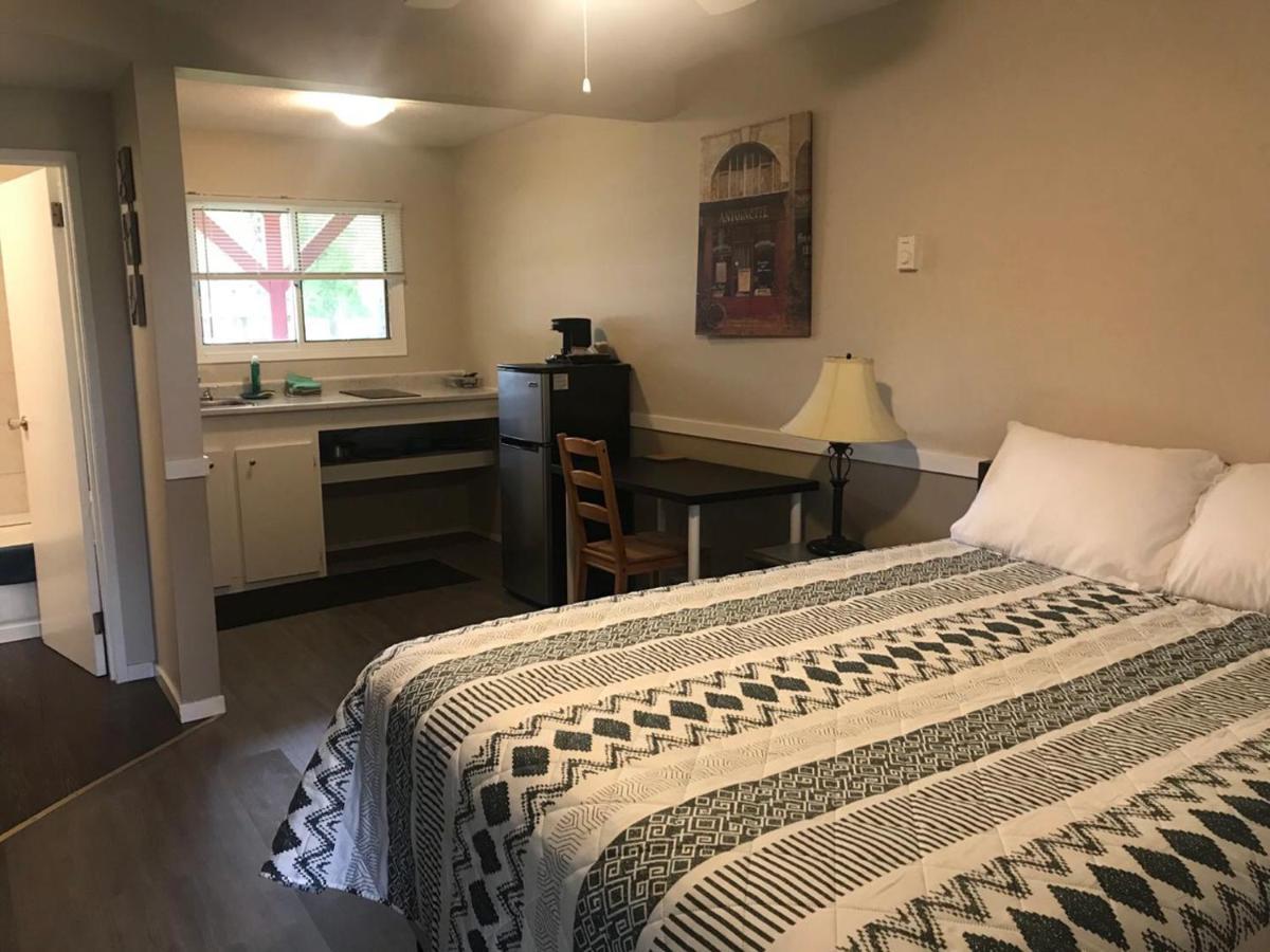 Rivermount Motel Little Fort 외부 사진
